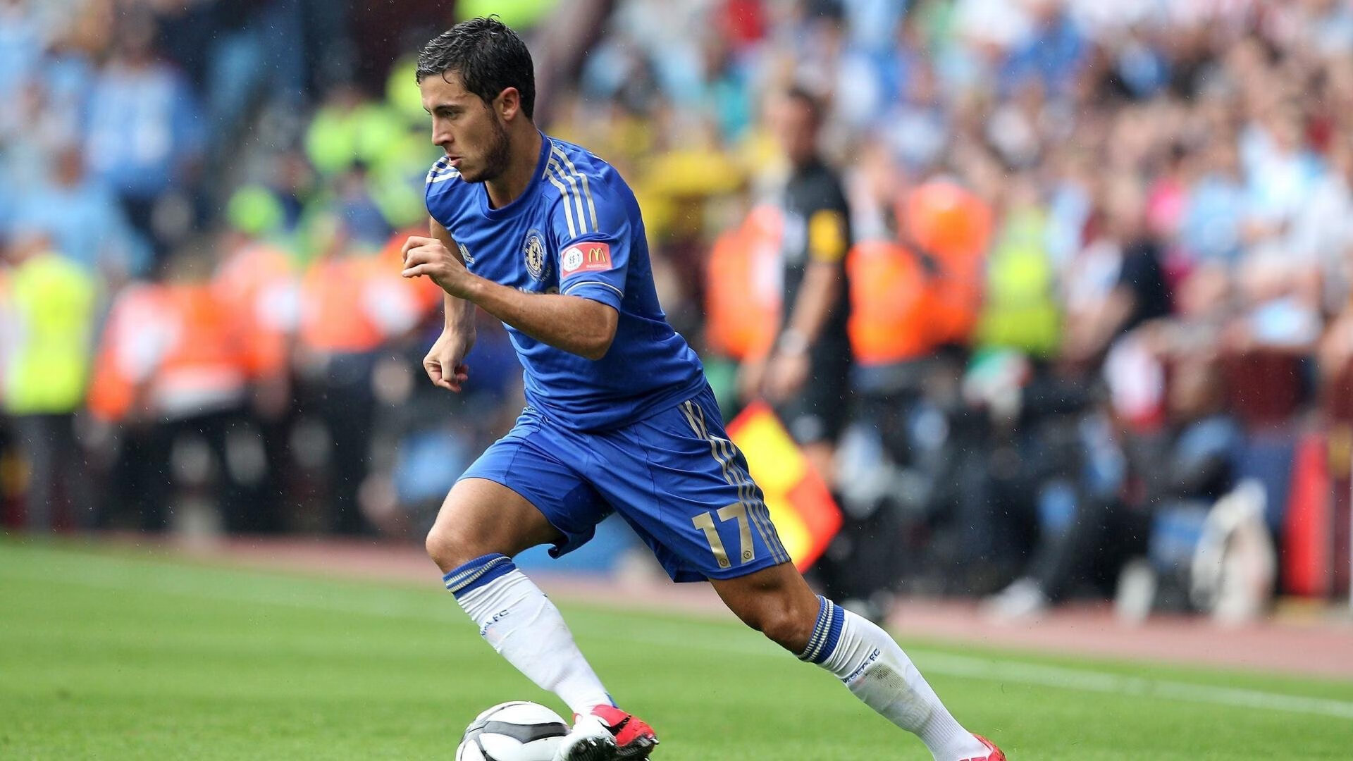 开云体育网页入口-中国足球俱乐部球员职业发展路径多元化，我国职业足球俱乐部发展现状