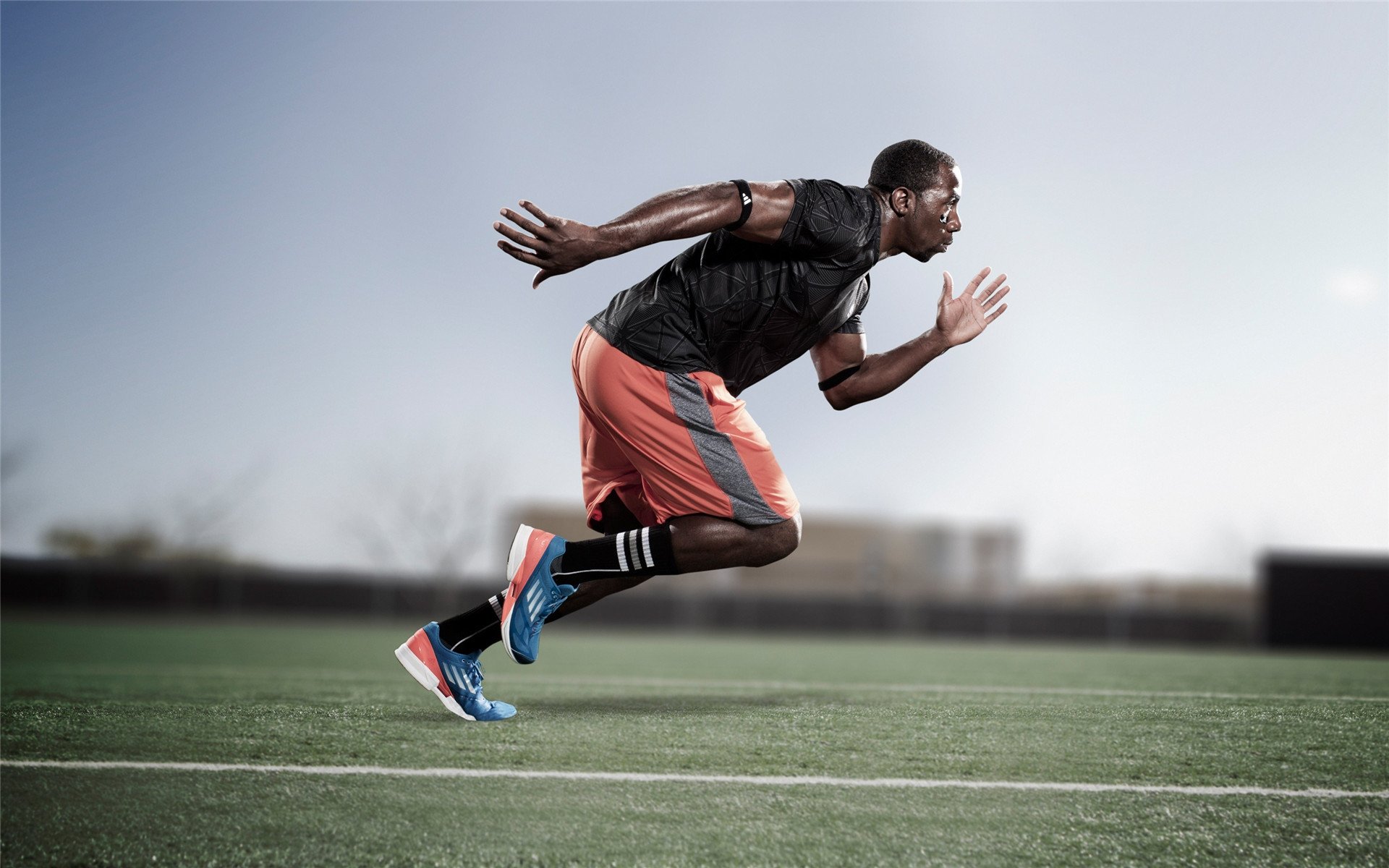 开云体育开云-唐纳德·高尔的硬朗风格和突破精神，成为袋鼠队的力量源泉，唐纳德 纳尔逊