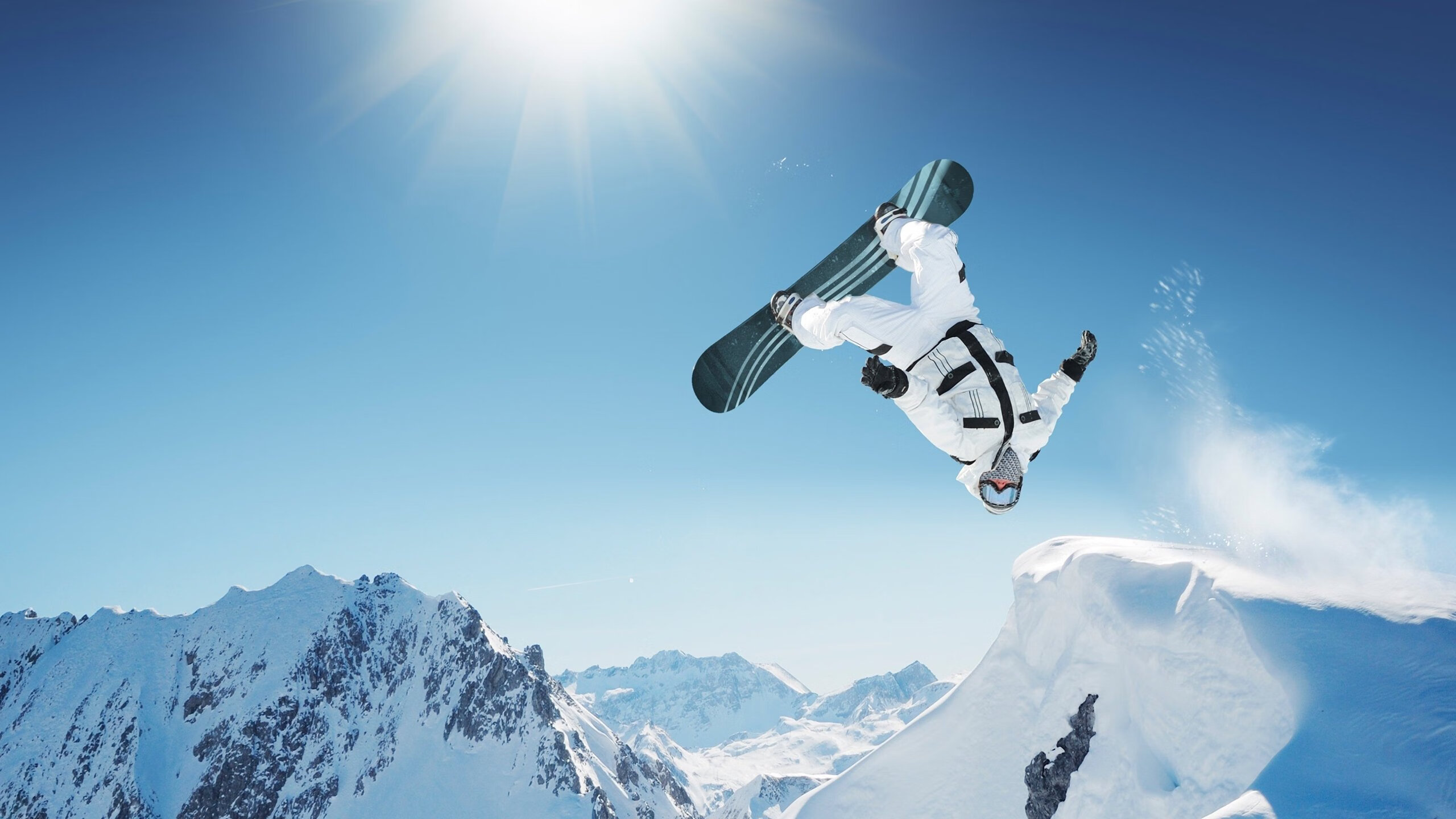 开云体育-覃海洋短距离蛙泳尽显霸气，覃海洋父母